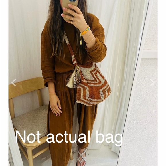 Among Equals Sepik Bag Papa New Guinea Handcrafted - Picture 8 of 8